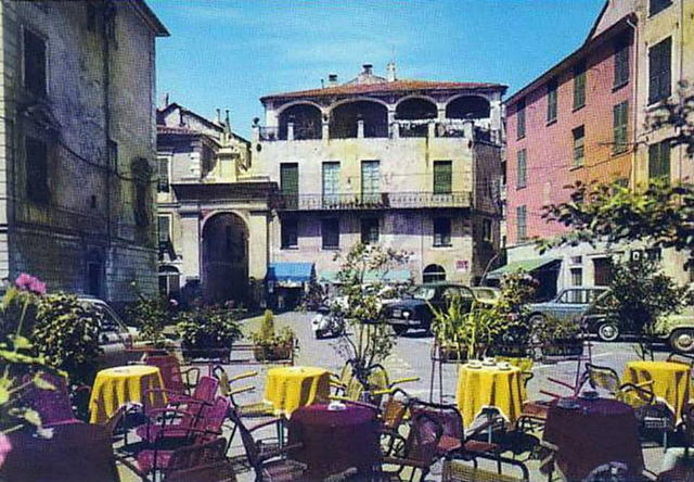 Piazza a colori