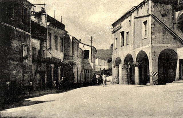 La "strettoia" di Gorra e i Portici