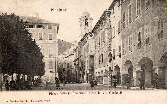 La Piazza con via Garibaldi