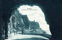 All'uscita del tunnel del Castelletto